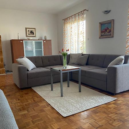 Apartman Noni Biograd Na Moru Exterior photo